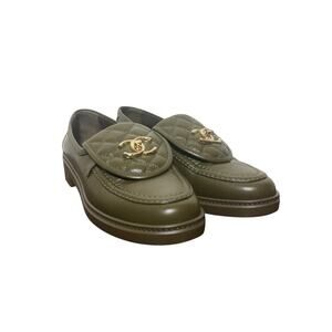 Chanel Olive Green Leather Quilted CC Loafers Size 38 / 7.5